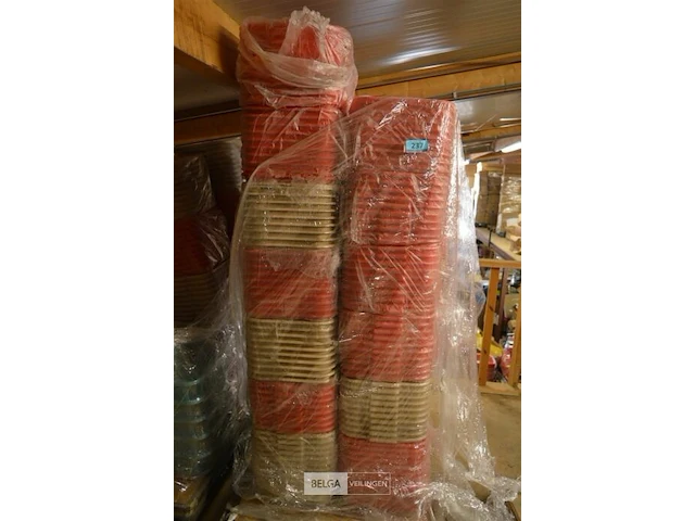 Inhoud pallet ±400 waskommen - afbeelding 1 van  3
