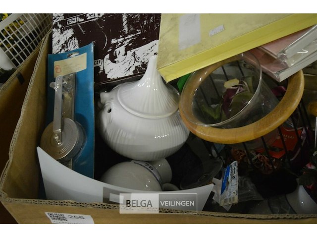 Inhoud pallet box - afbeelding 4 van  11