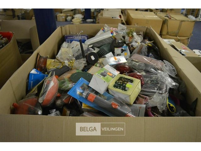 Inhoud pallet box - afbeelding 5 van  12