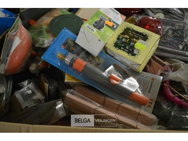 Inhoud pallet box - afbeelding 8 van  12