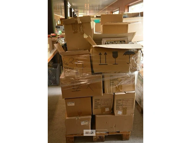 Inhoud pallet div fotokaders - afbeelding 2 van  5