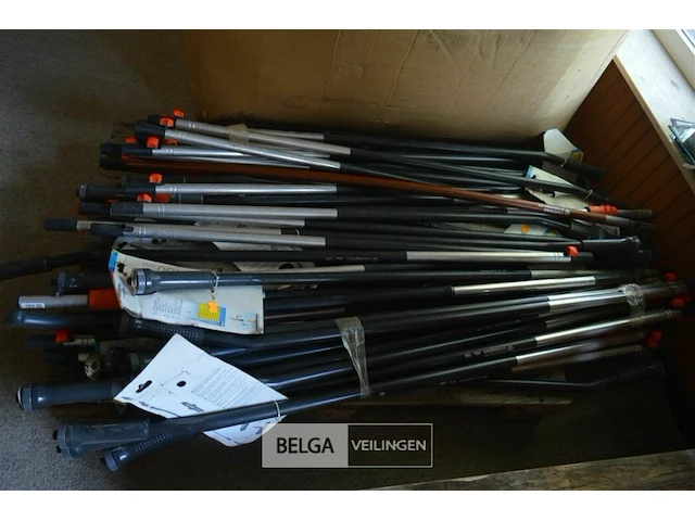 Inhoud pallet div gardena materialen - afbeelding 1 van  5