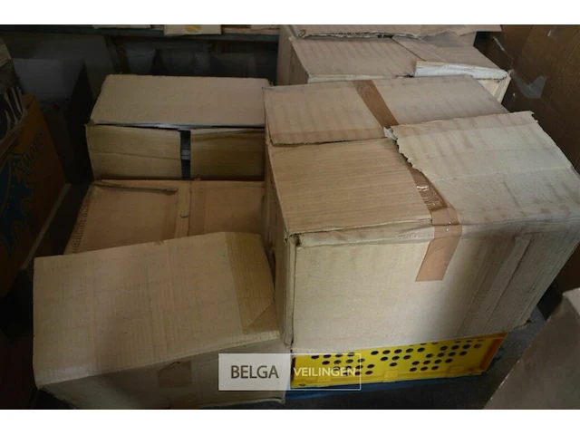 Inhoud pallet div kaften - afbeelding 2 van  4