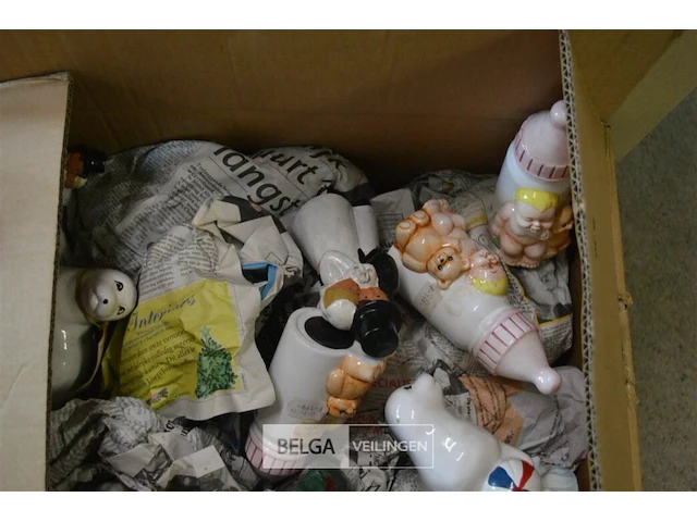 Inhoud pallet div retro deco materialen - afbeelding 3 van  7