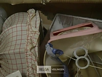 Inhoud pallet div retro deco materialen - afbeelding 6 van  7