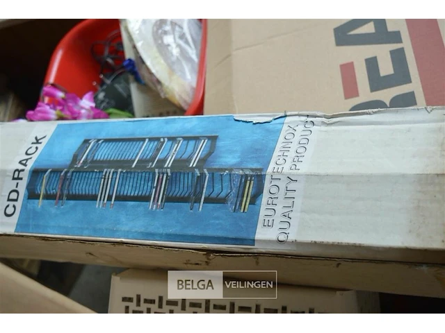 Inhoud pallet div retro decomaterialen - afbeelding 4 van  9
