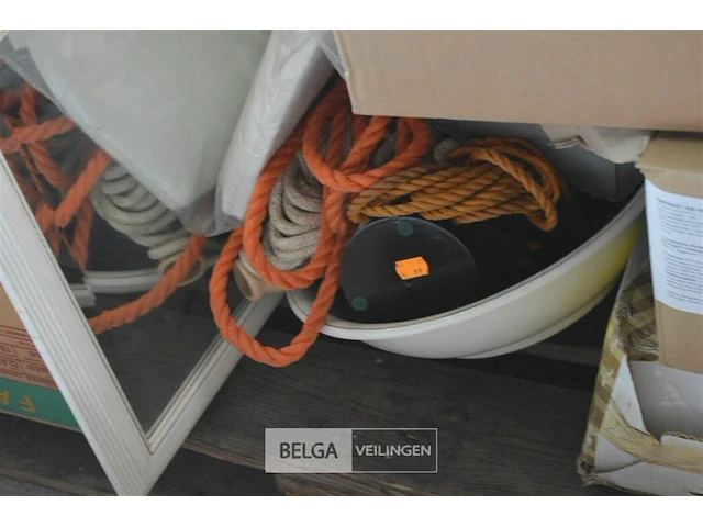 Inhoud pallet div retro decomaterialen - afbeelding 6 van  9