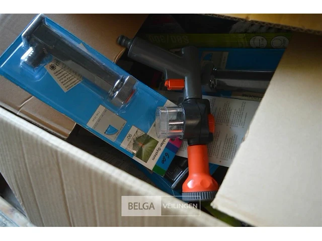Inhoud pallet div retro decomaterialen - afbeelding 9 van  9