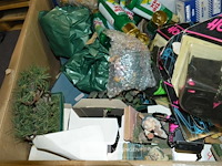 Inhoud pallet div retro materialen - afbeelding 2 van  6