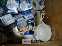 Inhoud pallet div retro materialen - afbeelding 6 van  6