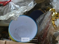 Inhoud pallet kommen, glazen en borden - afbeelding 3 van  7
