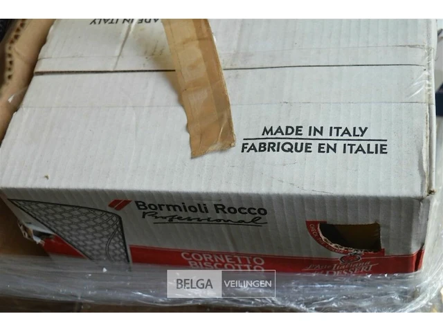 Inhoud pallet kommen, glazen en borden - afbeelding 4 van  7
