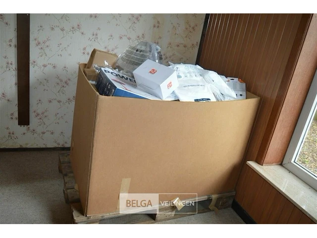 Inhoud pallet mix pallet - afbeelding 1 van  8