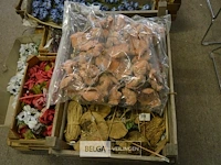 Inhoud pallet partij deco bloemen - afbeelding 2 van  7
