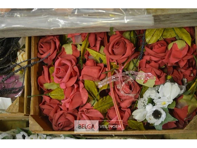 Inhoud pallet partij deco bloemen - afbeelding 3 van  7