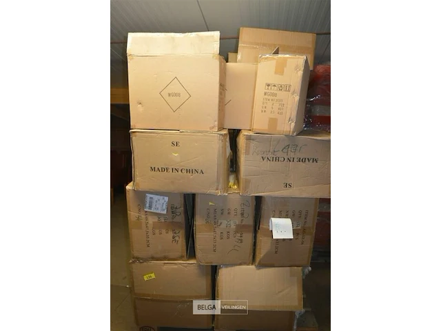 Inhoud pallet partij div decomaterialen - afbeelding 2 van  2