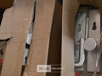 Inhoud pallet partij div deurklinken - afbeelding 2 van  5