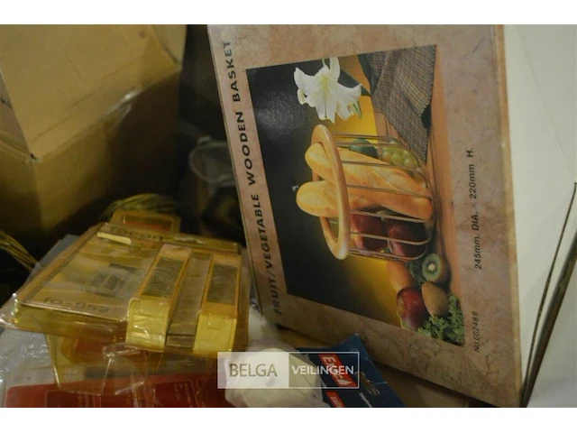 Inhoud pallet partij div retro deco en materialen - afbeelding 5 van  5