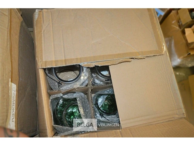 Inhoud pallet partij opbergdozen en div decomaterialen - afbeelding 3 van  4