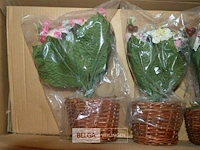 Inhoud pallet partij plastic bloemen in potjes - afbeelding 2 van  4