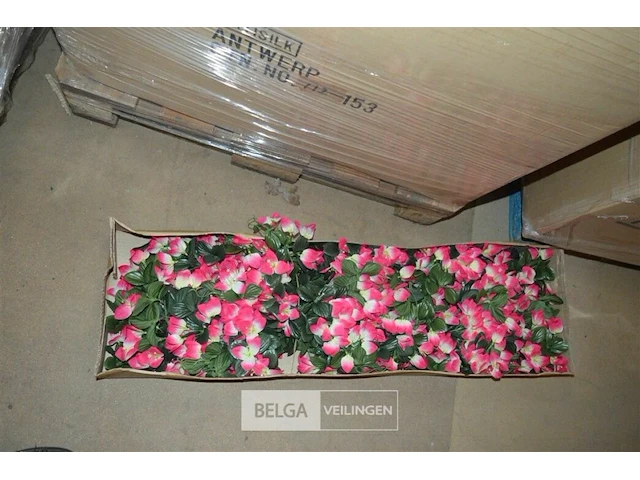 Inhoud pallet partij plastic bloemen in potjes - afbeelding 4 van  4