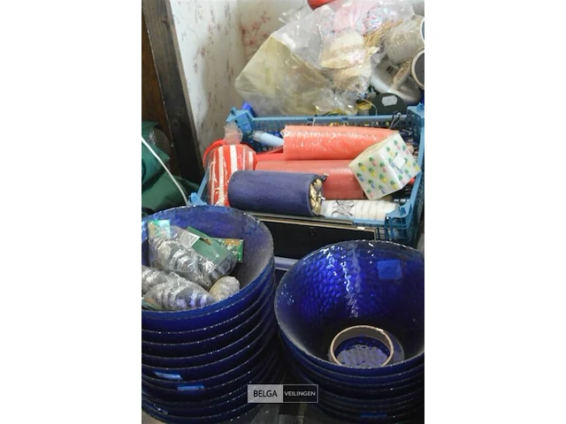 Inhoud pallet retro deco en kommen - afbeelding 2 van  5