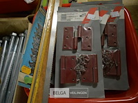 Inhoud pallet scharnieren, schroeven, zaagbladen en div - afbeelding 9 van  11