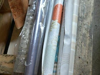 Inhoud pallet tafellakens en 4 restrol balatum - afbeelding 3 van  4