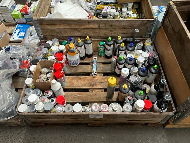 Inhoud pallet - afbeelding 1 van  4