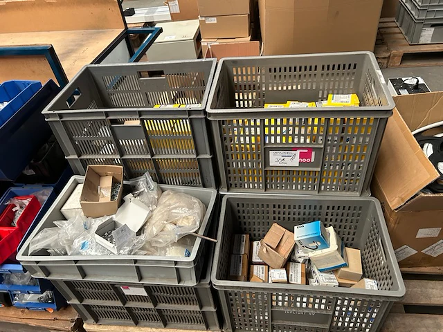 Inhoud pallet - afbeelding 1 van  6