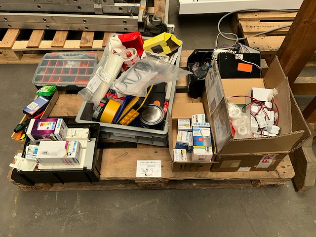 Inhoud pallet - afbeelding 1 van  7