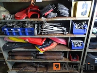 Inhoud plank: karting accessoires - afbeelding 6 van  14