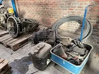 Inhoud rek 212 - afbeelding 1 van  12
