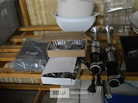 Inhoud rek div keukentoestellen en toebehoren - afbeelding 4 van  7