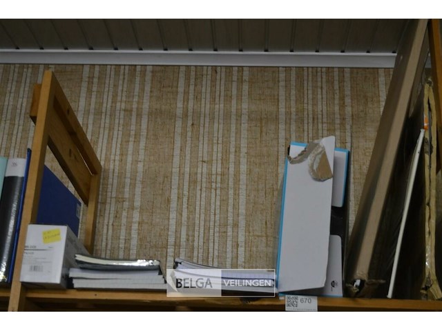 Inhoud rek partij div kantoorbenodigdheden + opblaasbare stoel - afbeelding 1 van  3