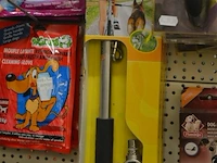 Inhoud rek partij div spullen voor kat en hond - afbeelding 8 van  10