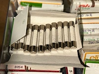 Inhoud rek - afbeelding 4 van  8