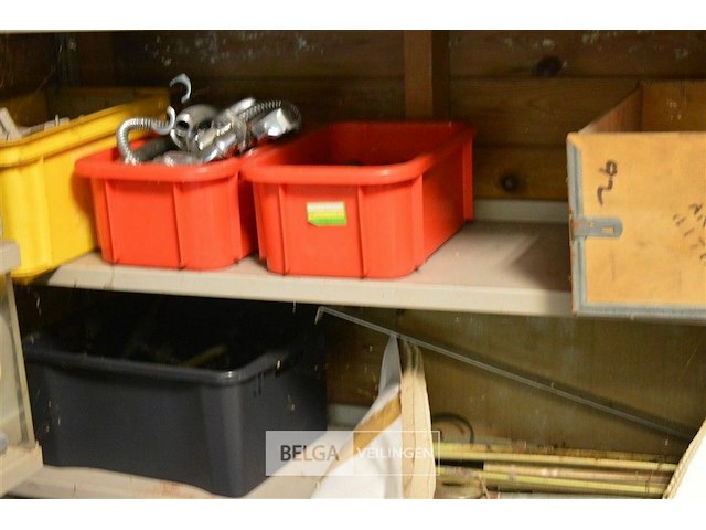 Inhoud rek - afbeelding 3 van  4