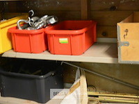 Inhoud rek - afbeelding 3 van  4