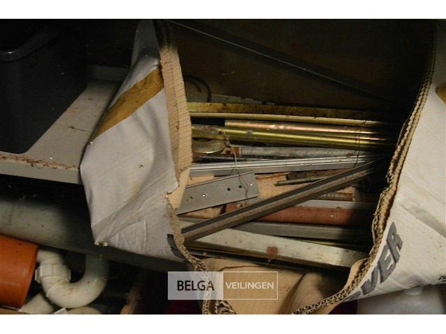 Inhoud rek - afbeelding 4 van  4