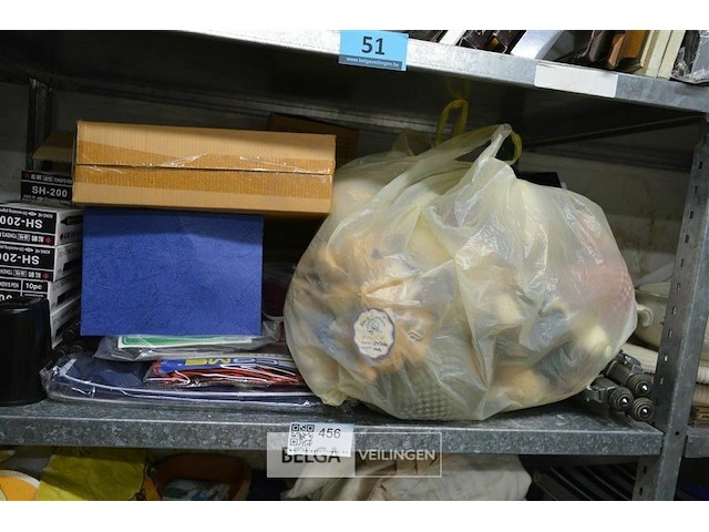 Inhoud rek - afbeelding 1 van  3