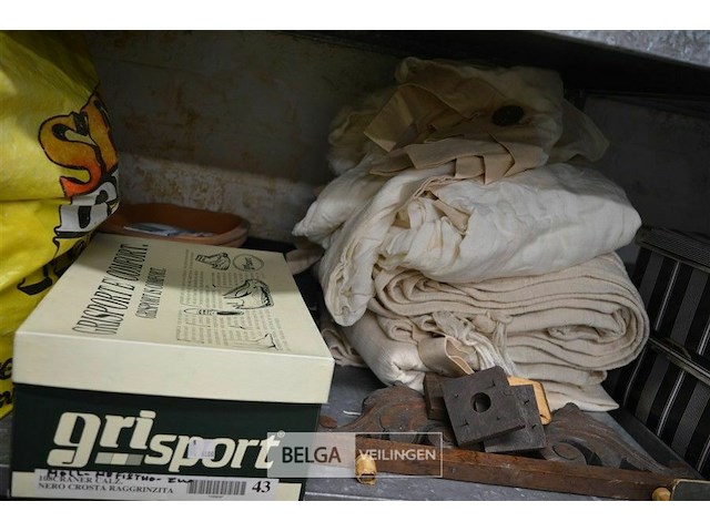 Inhoud rek - afbeelding 3 van  3