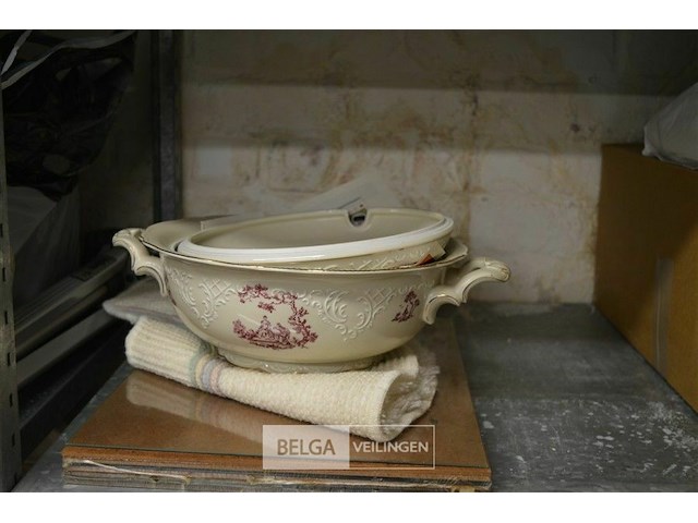 Inhoud rek - afbeelding 2 van  2