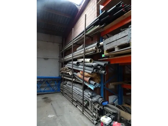 Inhoud rek - afbeelding 2 van  2