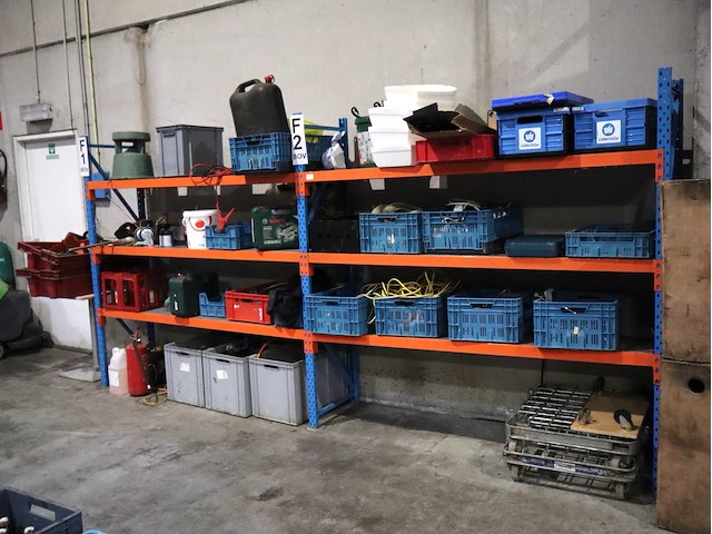 Inhoud rek - afbeelding 1 van  11