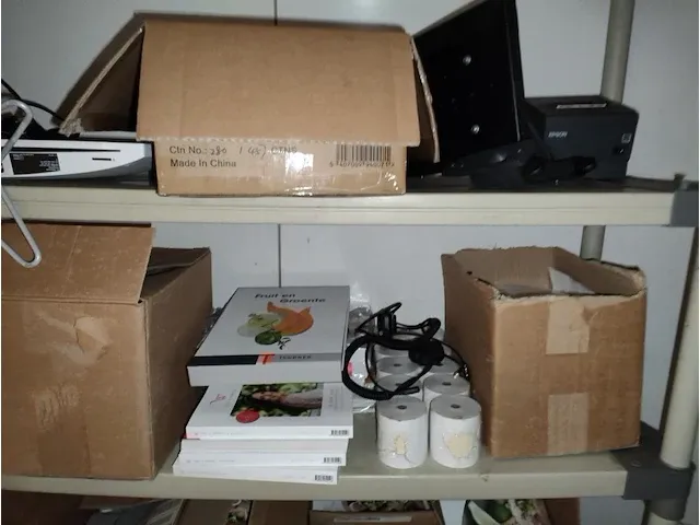 Inhoud stockageruimte - afbeelding 6 van  23