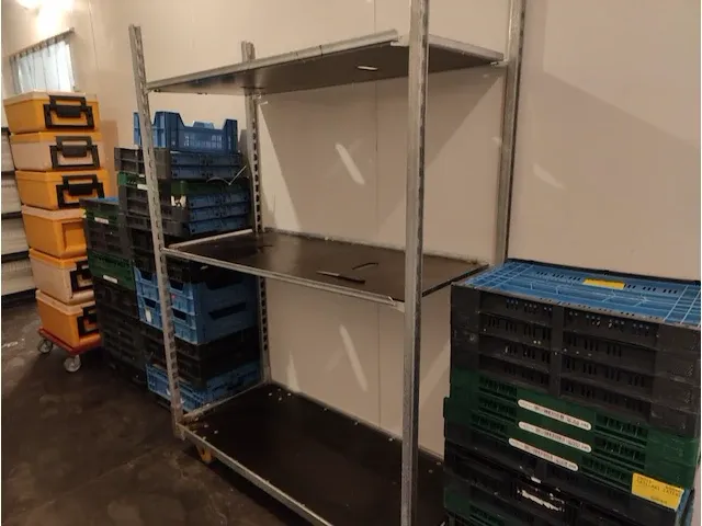 Inhoud stockageruimte - afbeelding 11 van  14