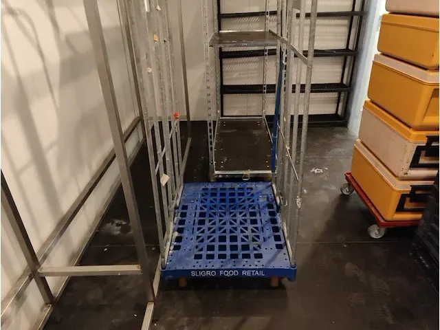 Inhoud stockageruimte - afbeelding 13 van  14