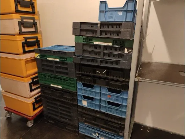 Inhoud stockageruimte - afbeelding 14 van  14