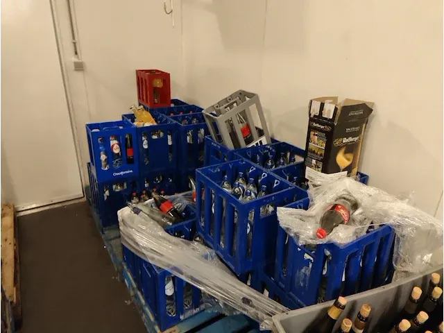 Inhoud stockageruimte - afbeelding 4 van  20